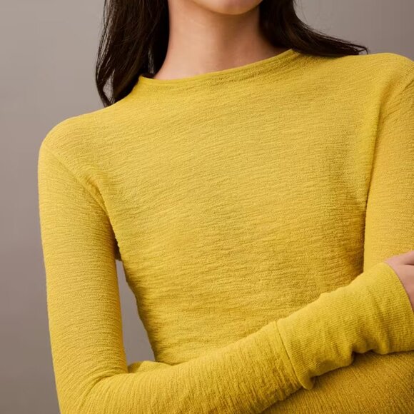 Calvin Klein Tops - Calvin Klien Textured Slim Mock-Neck T-Shirt. XS